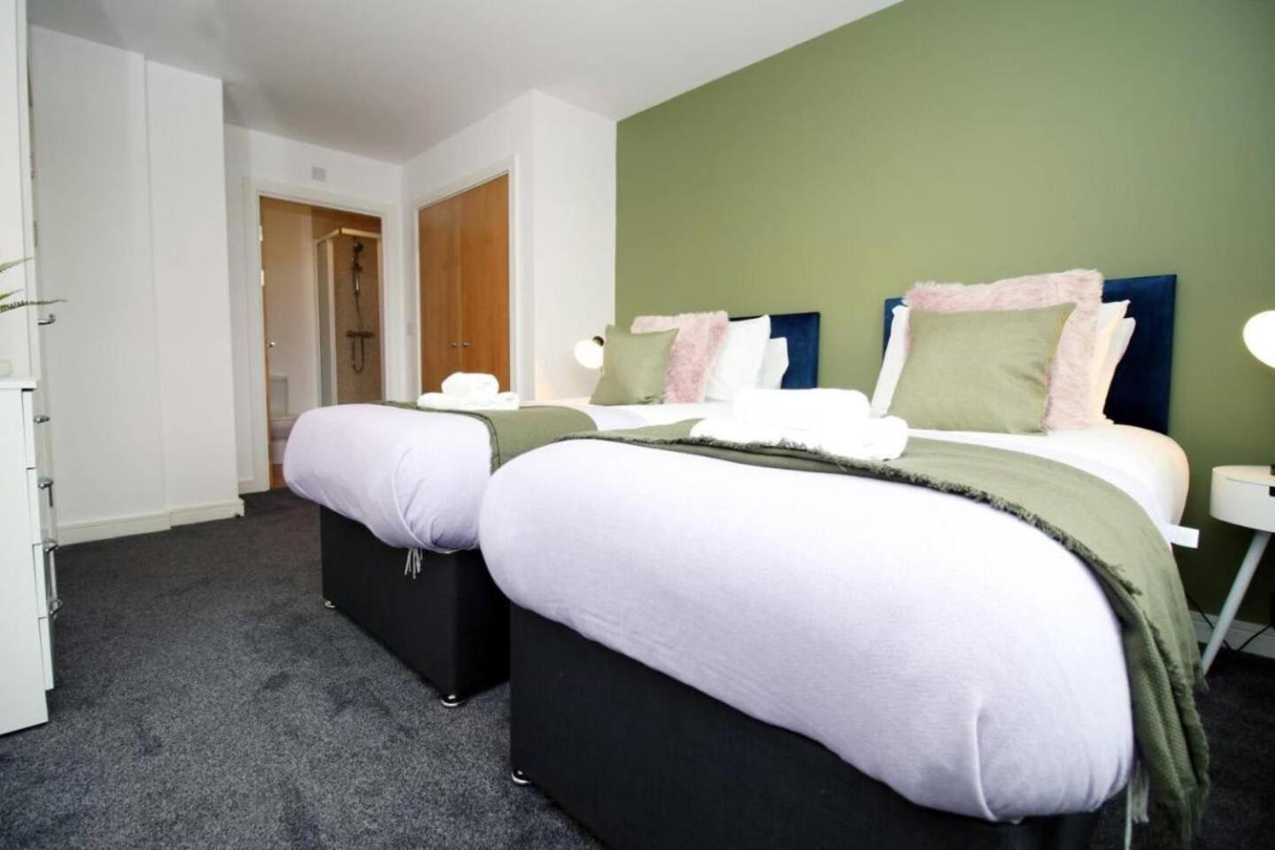 Apartment Cohost Partners | Free Parking | 2br | Smart Tv *