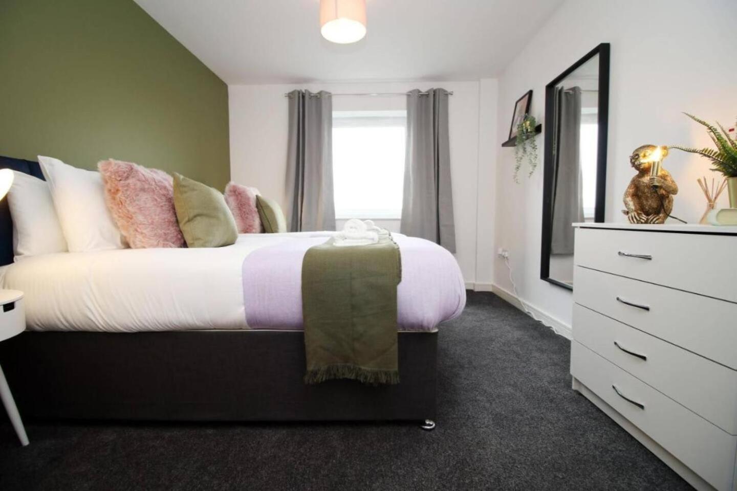 Apartment Cohost Partners | Free Parking | 2br | Smart Tv Cardiff