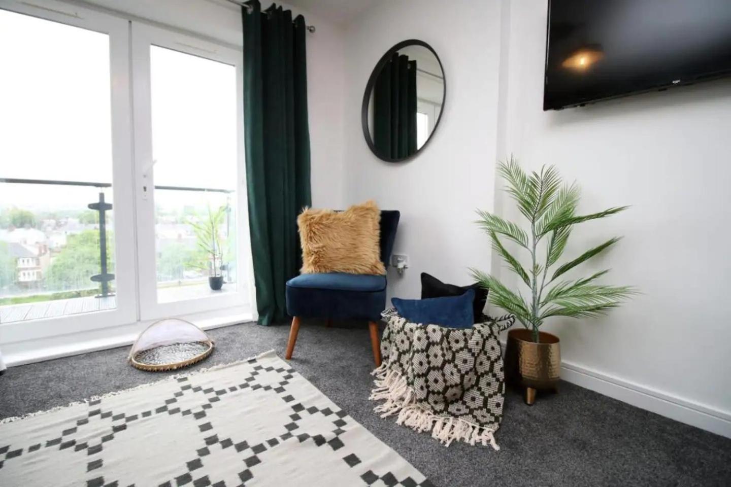 Apartment Cohost Partners | Free Parking | 2br | Smart Tv Cardiff