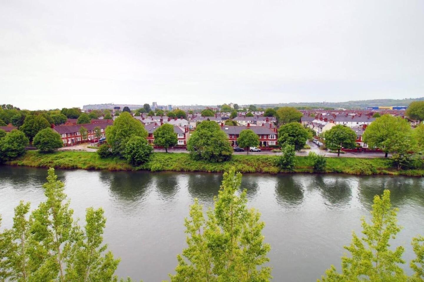 Cohost Partners | Free Parking | 2br | Smart Tv Apartment Cardiff